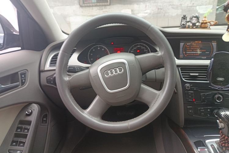 Used Audi A4L 2011 2.0 TFSI Comfort Model Steering Wheel