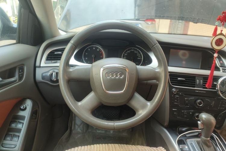 Used Audi A4L 2011 2.0 TFSI Standard Model Steering Wheel