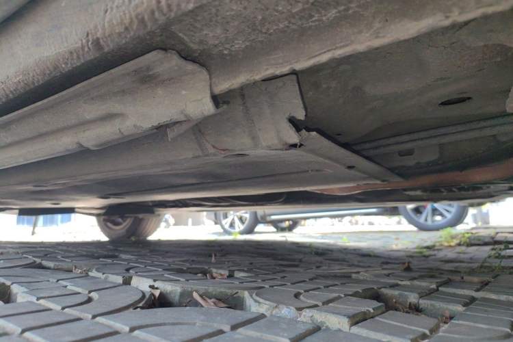 Used Audi A4L 2011 2.0 TFSI Standard Model Chassis Front Right