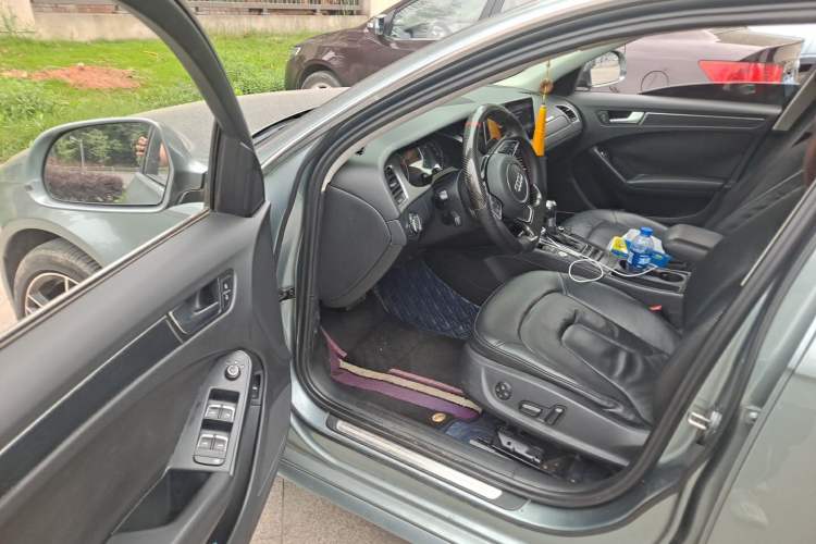Used Audi A4L 2011 2.0 TFSI Luxury Model Driver Seat