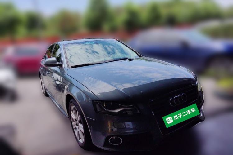 Used Audi A4L 2011 2.0 TFSI Luxury Model Front Right 45 Deg