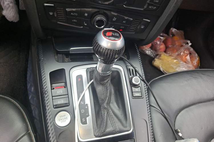 Used Audi A4L 2011 2.0 TFSI Luxury Model Gear Lever