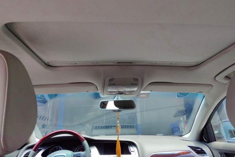 Used Audi A4L 2011 2.0 TFSI Luxury Model Headliner