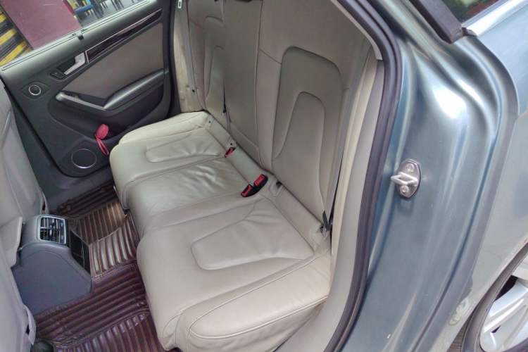 Used Audi A4L 2011 2.0 TFSI Luxury Model Left Rear Seat
