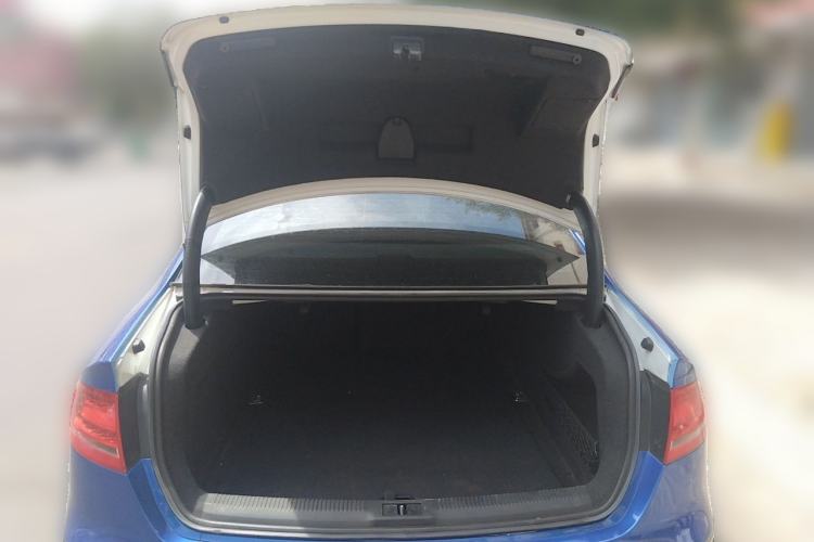 Used Audi A4L 2011 2.0 TFSI Sport Edition Trunk