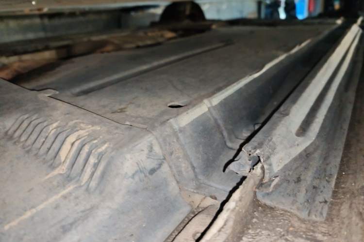 Used Audi A4L 2011 2.0 TFSI Standard Model Chassis Front Right