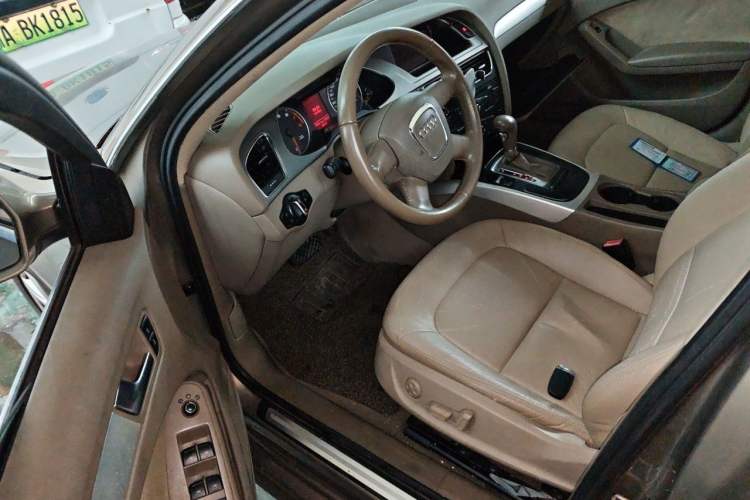 Used Audi A4L 2011 2.0 TFSI Standard Model Driver Seat