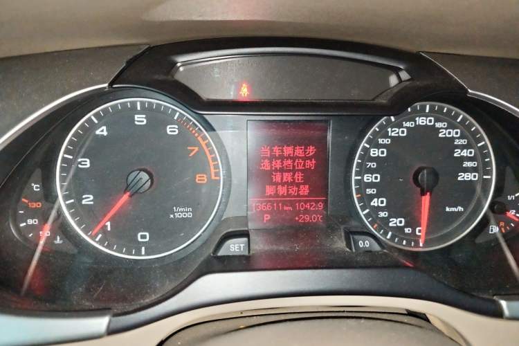 Used Audi A4L 2011 2.0 TFSI Standard Model Instrument Cluster