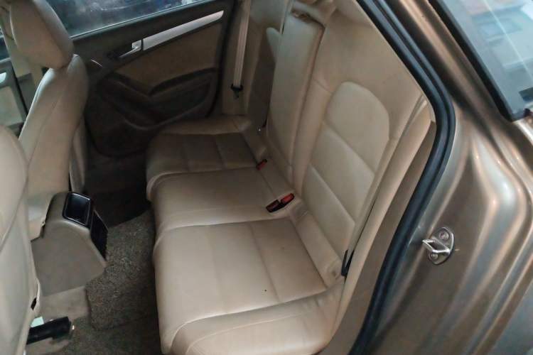 Used Audi A4L 2011 2.0 TFSI Standard Model Left Rear Seat