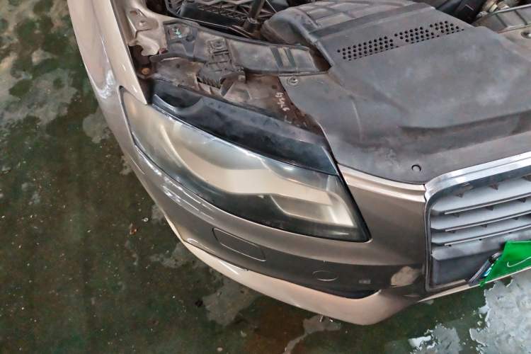 Used Audi A4L 2011 2.0 TFSI Standard Model Right Front Headlight