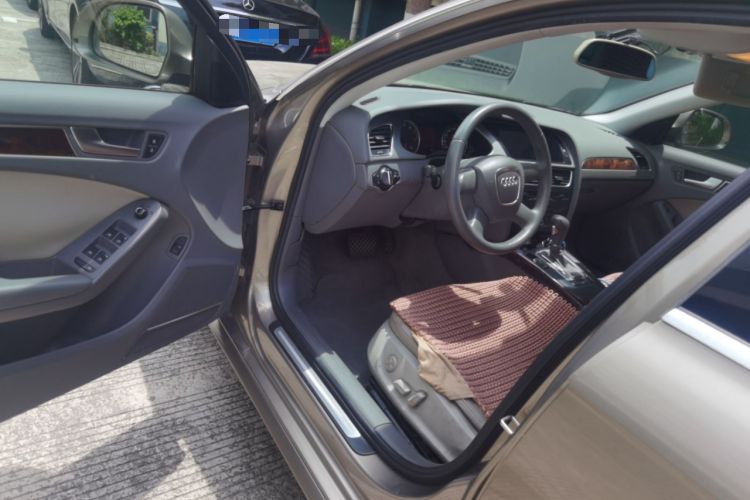 Used Audi A4L 2011 2.0 TFSI Comfort Model Driver Seat