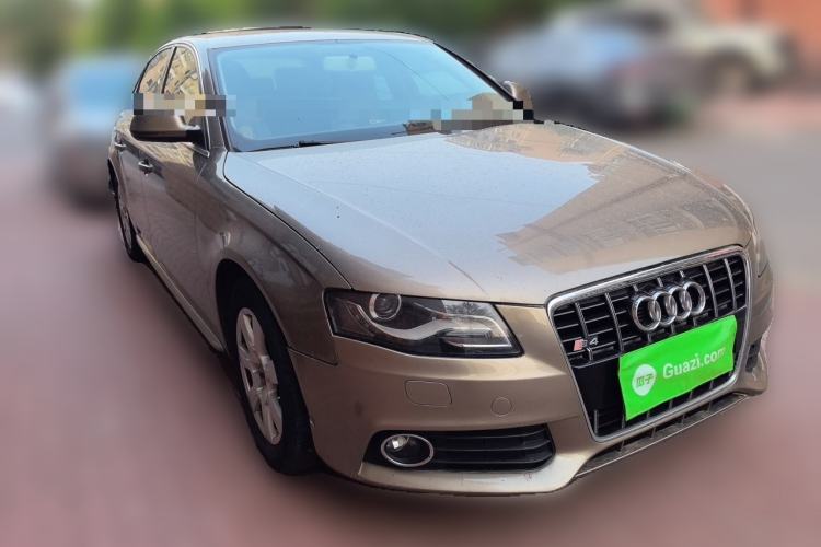 Used Audi A4L 2011 2.0 TFSI Standard Model Front Right 45 Deg