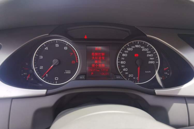 Used Audi A4L 2011 2.0 TFSI Comfort Model Instrument Cluster