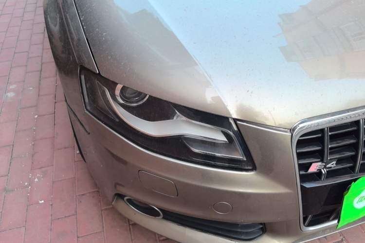 Used Audi A4L 2011 2.0 TFSI Standard Model Right Front Headlight