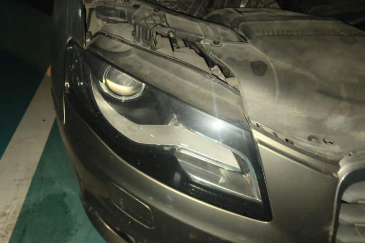 Used Audi A4L 2011 2.0 TFSI Comfort Model Right Front Headlight