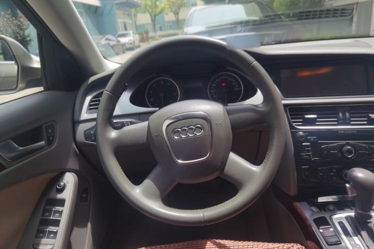 Used Audi A4L 2011 2.0 TFSI Comfort Model Steering Wheel