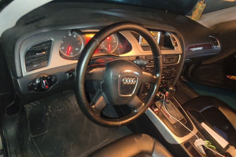 Used Audi A4L 2011 2.0 TFSI Comfort Model Steering Wheel
