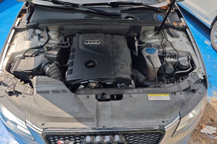 Used Audi A4L 2011 2.0 TFSI Technology Edition Engine Bay