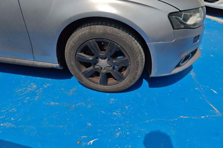 Used Audi A4L 2011 2.0 TFSI Technology Edition Right Front Wheel Hub