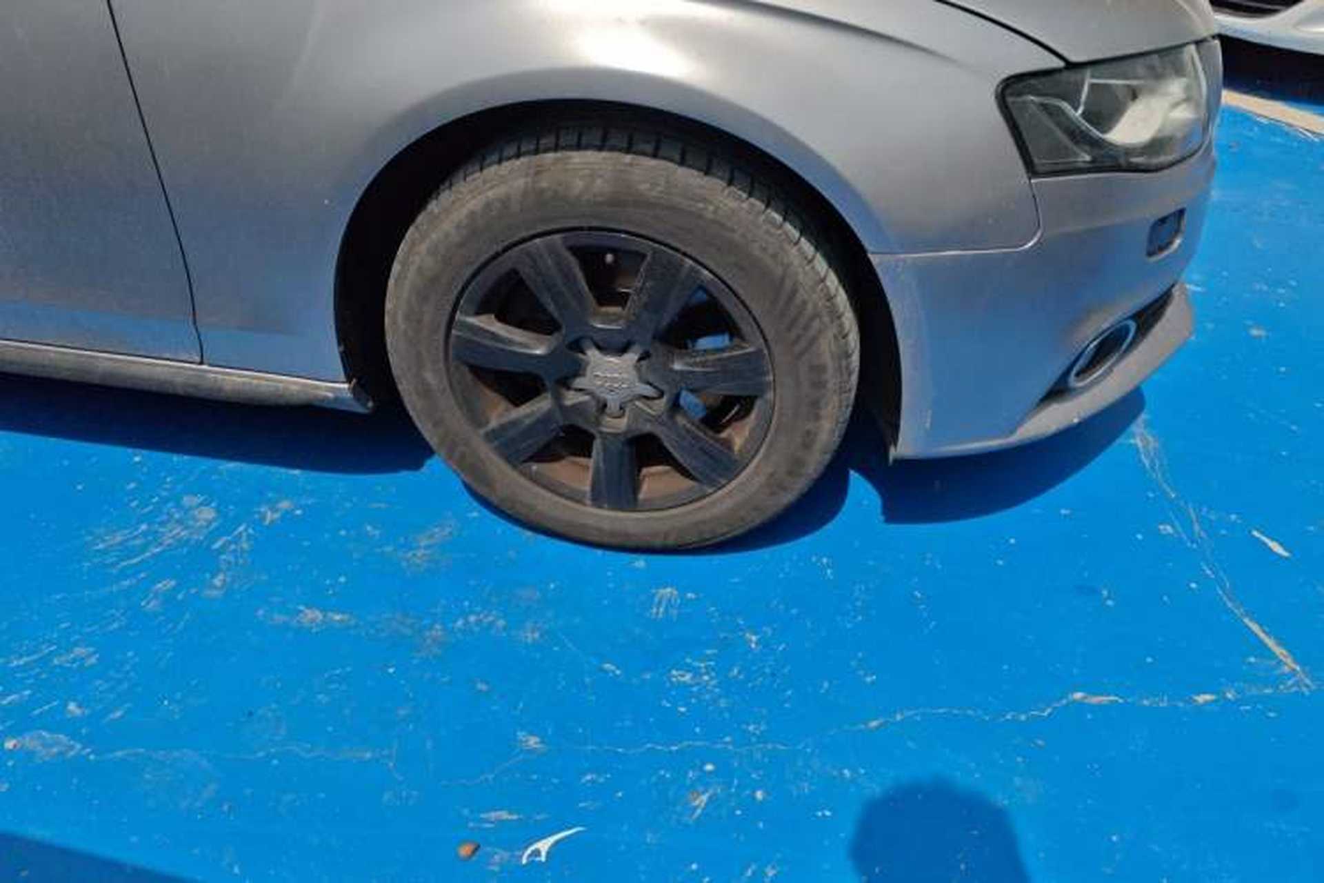 Used Audi A4L 2011 2.0 TFSI Technology Edition Right Front Wheel Hub