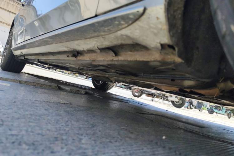Used Audi A4L 2011 2.0 TFSI Comfort Model Chassis Front Right
