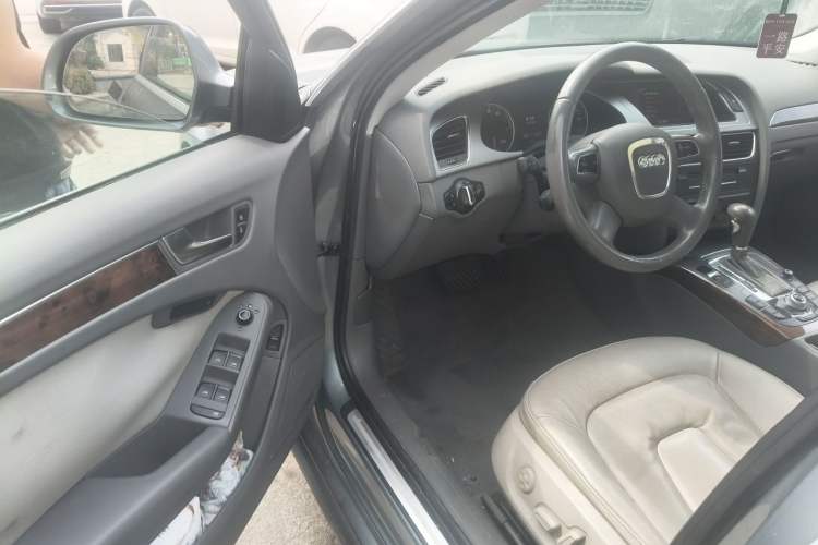 Used Audi A4L 2011 2.0 TFSI Technology Edition Driver Seat