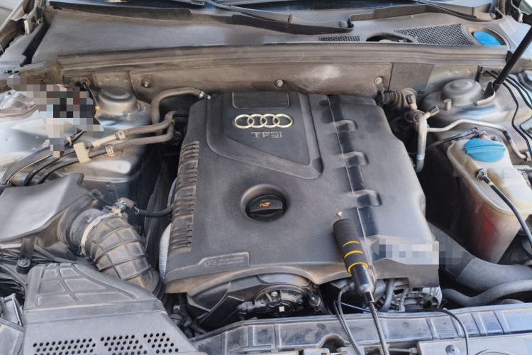 Used Audi A4L 2011 2.0 TFSI Technology Edition Engine Bay
