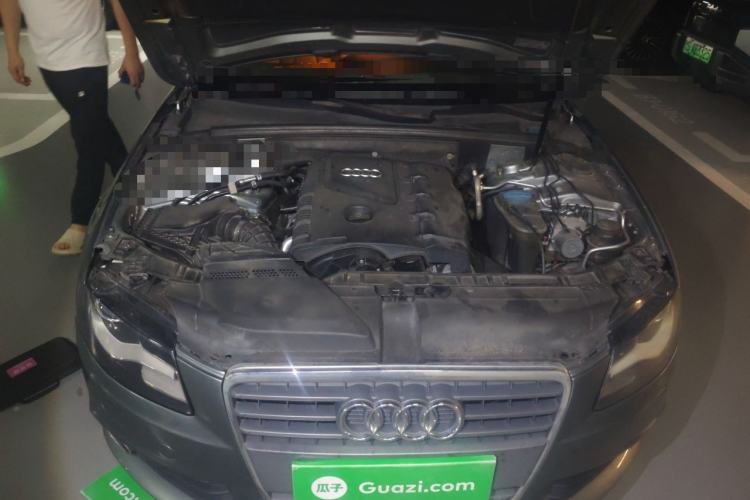 Used Audi A4L 2011 2.0 TFSI Technology Edition Engine Bay