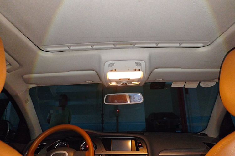 Used Audi A4L 2011 2.0 TFSI Standard Model Headliner