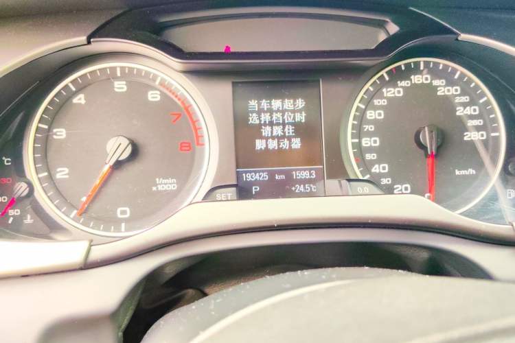 Used Audi A4L 2011 2.0 TFSI Sport Edition Instrument Cluster