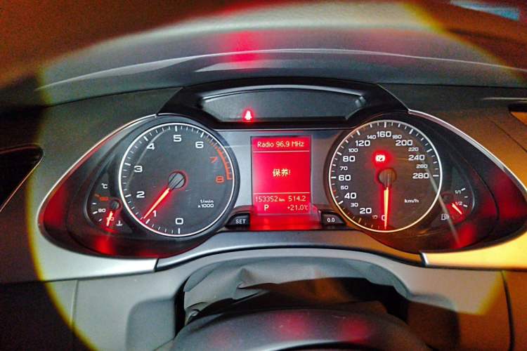 Used Audi A4L 2011 2.0 TFSI Standard Model Instrument Cluster