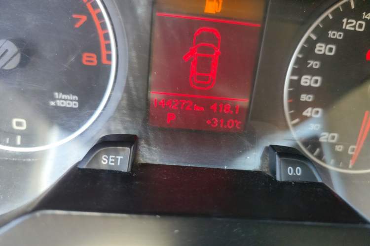 Used Audi A4L 2011 2.0 TFSI Comfort Model Odometer Close Up