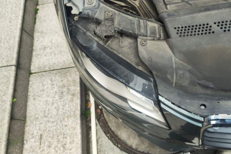 Used Audi A4L 2011 2.0 TFSI Comfort Model Right Front Headlight