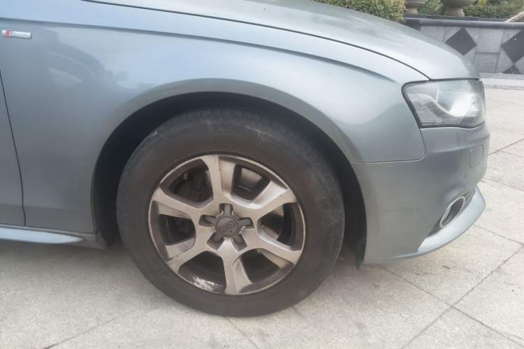 Used Audi A4L 2011 2.0 TFSI Technology Edition Right Front Wheel Hub
