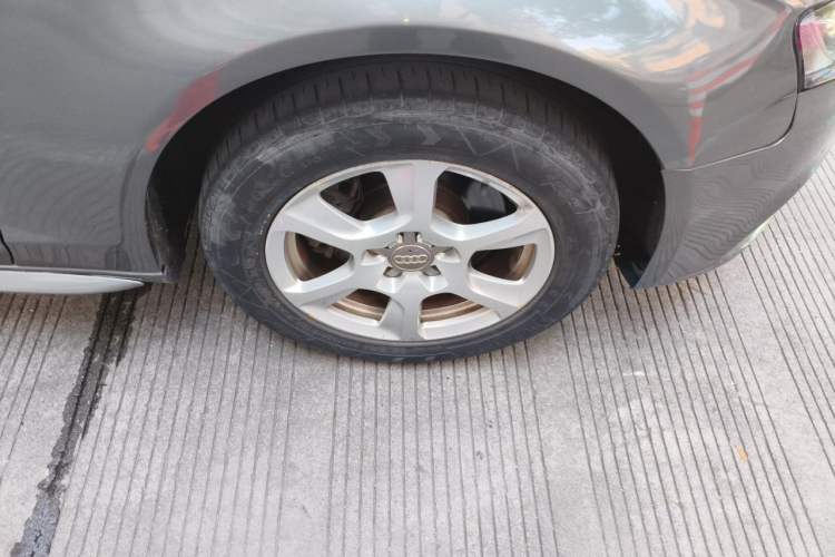 Used Audi A4L 2011 2.0 TFSI Technology Edition Right Front Wheel Hub