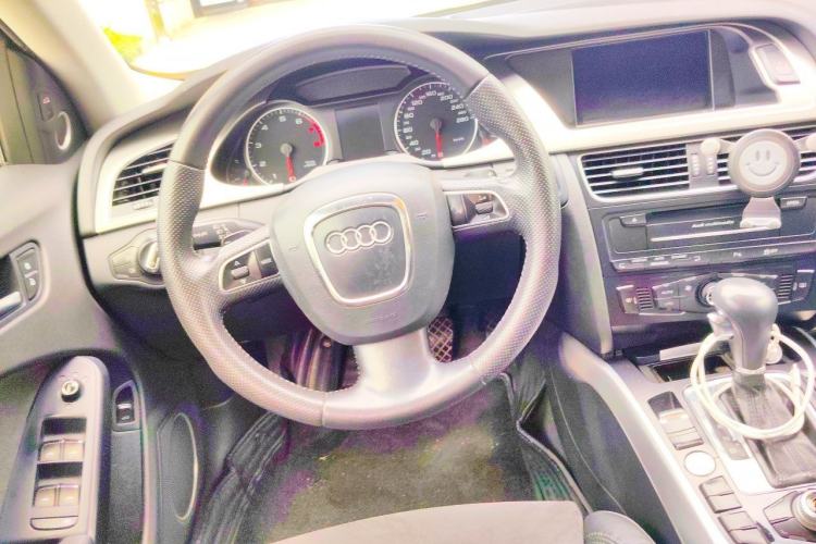Used Audi A4L 2011 2.0 TFSI Sport Edition Steering Wheel