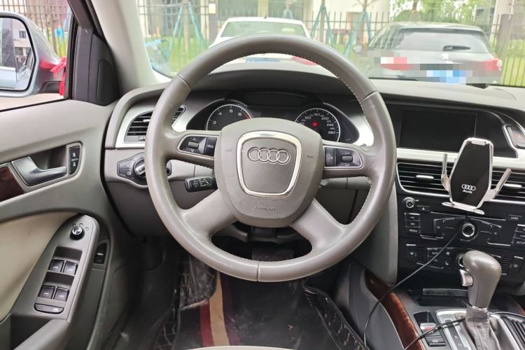 Used Audi A4L 2011 2.0 TFSI Comfort Model Steering Wheel