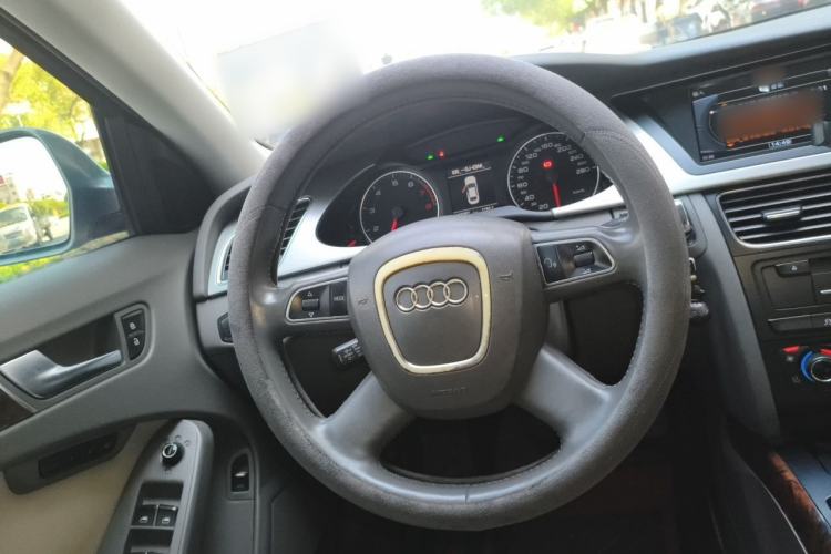 Used Audi A4L 2011 2.0 TFSI Technology Edition Steering Wheel