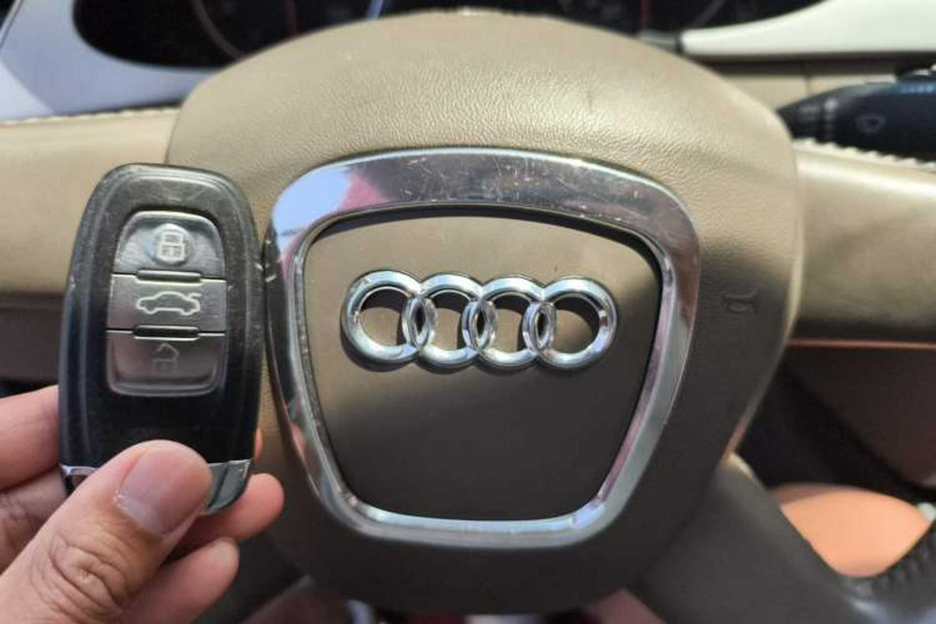 Used Audi A4L 2011 1.8 TFSI Comfort Model Vehicle Key