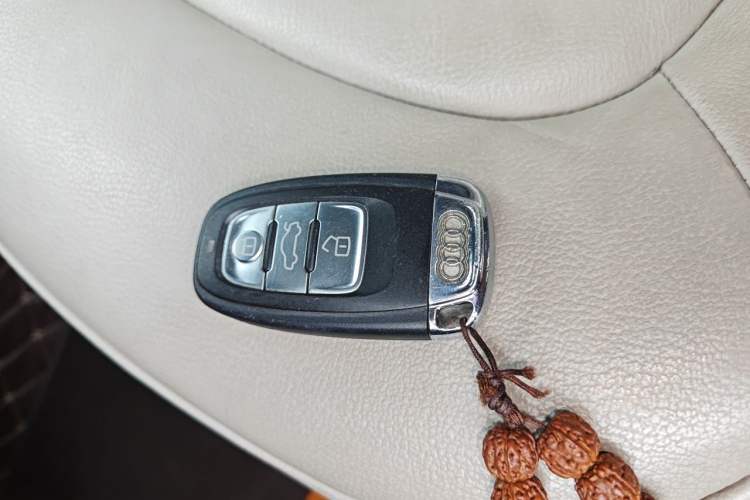 Used Audi A4L 2011 2.0 TFSI Comfort Model Vehicle Key