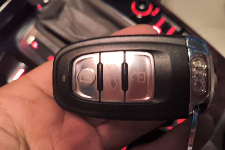 Used Audi A4L 2011 2.0 TFSI Luxury Model Vehicle Key