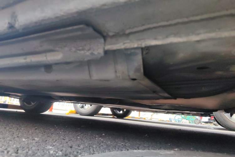 Used Audi A4L 2011 2.0 TFSI Standard Model Chassis Front Right
