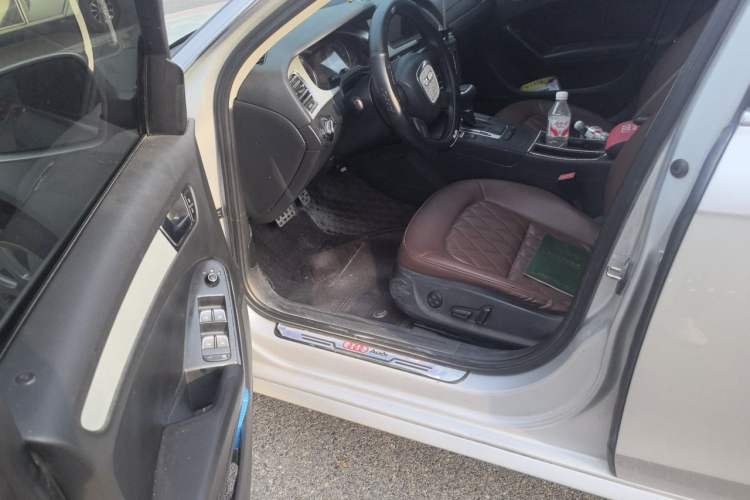 Used Audi A4L 2011 2.0 TFSI Technology Edition Driver Seat