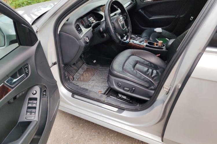 Used Audi A4L 2011 2.0 TFSI Technology Edition Driver Seat