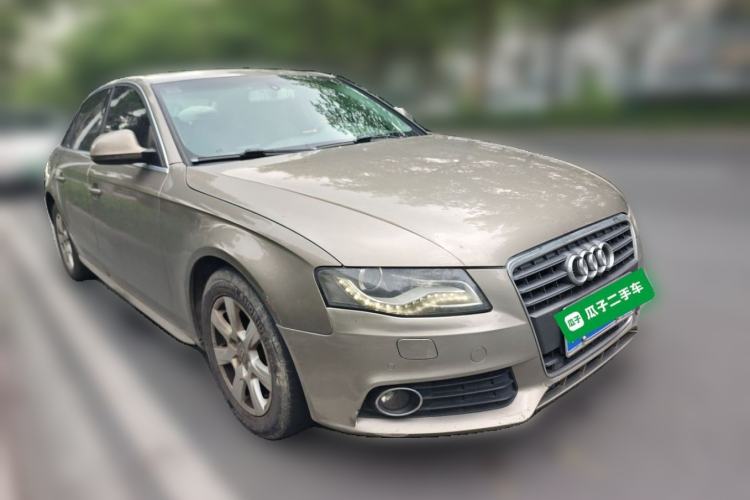 Used Audi A4L 2011 2.0 TFSI Standard Model Front Right 45 Deg