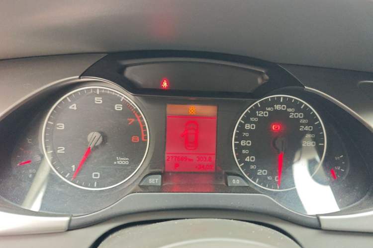 Used Audi A4L 2011 2.0 TFSI Standard Model Instrument Cluster
