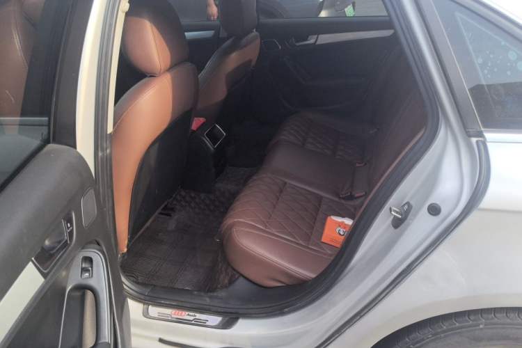Used Audi A4L 2011 2.0 TFSI Technology Edition Left Rear Seat