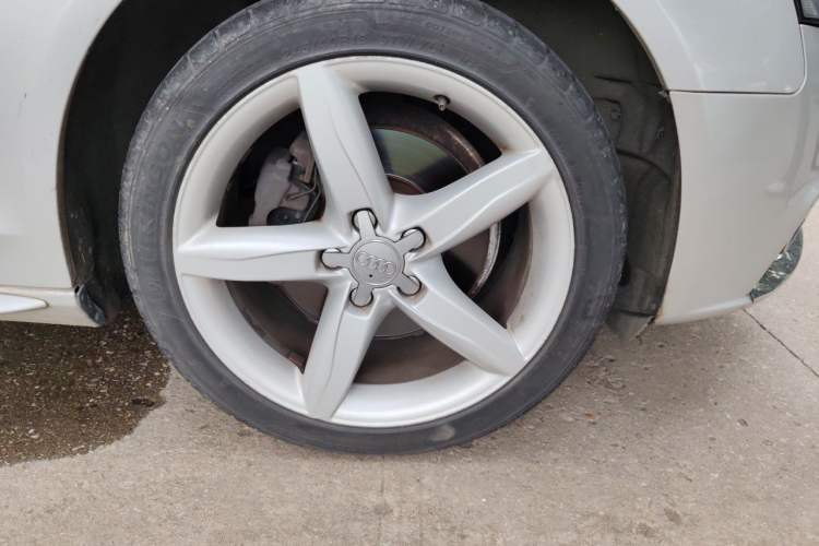 Used Audi A4L 2011 2.0 TFSI Technology Edition Right Front Wheel Hub