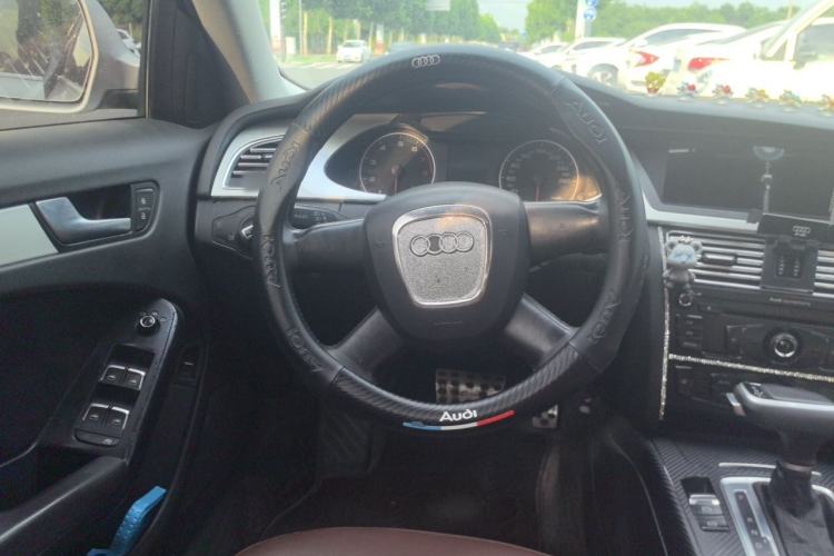 Used Audi A4L 2011 2.0 TFSI Technology Edition Steering Wheel