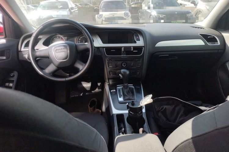 Used Audi A4L 2011 2.0 TFSI Standard Model Center Console